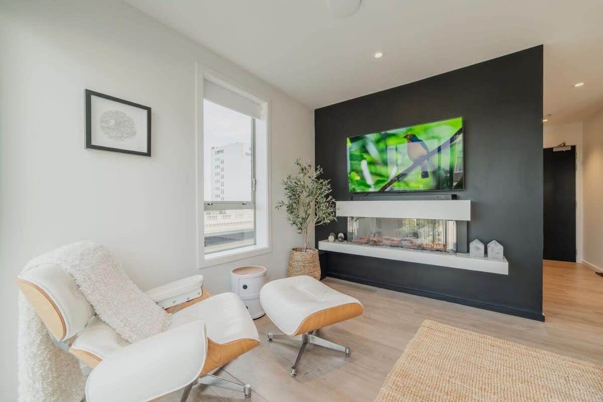 Penthouse Perfection - 2Br Elegance On Worcester St 基督城 外观 照片